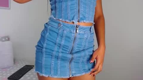 tamy sweet01 online show from December 18, 1:59 am