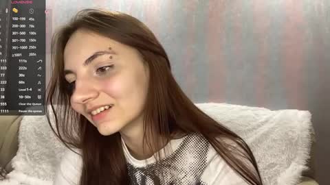 Alice online show from April 10, 4:13 pm