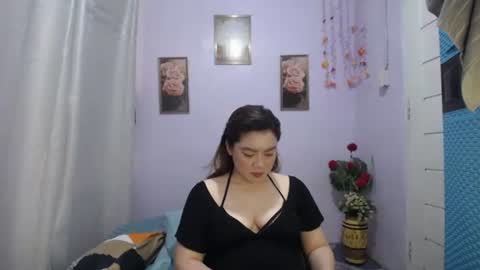 ALLIE online show from April 18, 6:32 pm
