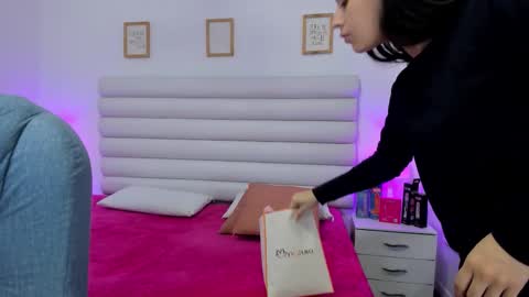 Snapshot of tatiana_arboleda chatting on October 22, 11:04 am tatiana_arboleda online show from October 22, 11:04 am