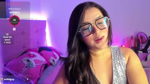 Tatiss online show from November 3, 1:31 am