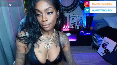 Snapshot of tatted_vixen chatting on January 19, 10:17 pm Tatted Queen online show from January 19, 10:17 pm