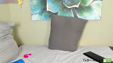 tattoedlexi_ online show from March 2, 8:32 am