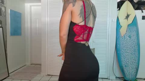 Snapshot of tattooed_natalia chatting on October 19, 12:40 pm Natalia 3 online show from October 19, 12:40 pm