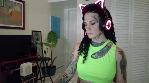 Snapshot of tattooed_natalia chatting on January 27, 2:46 pm Natalia 3 online show from January 27, 2:46 pm