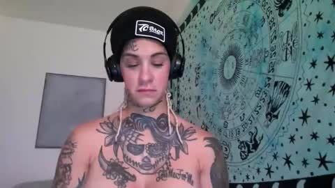 Snapshot of tattooed_natalia chatting on January 6, 9:30 am Natalia 3 online show from January 6, 9:30 am