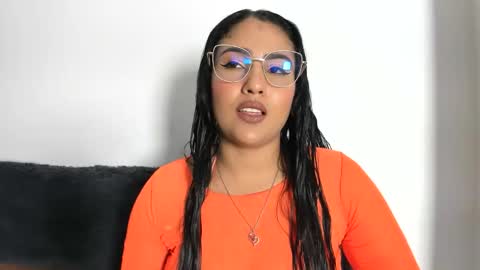 Tatiana Gomez online show from May 18, 8:31 am