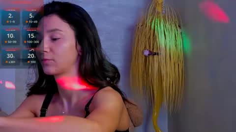 TayaKayan online show from November 30, 9:35 am