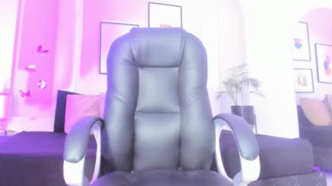 Taylor online show from October 28, 3:07 pm