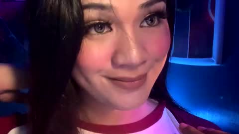 Snapshot of temptation_happiness chatting on October 20, 2:53 pm Just call me Tiara online show from October 20, 2:53 pm