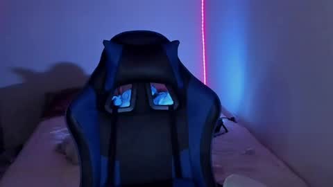 Sara online show from April 13, 8:26 am