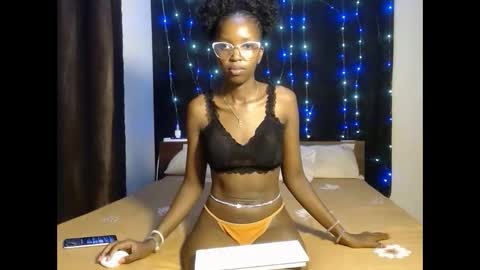 Snapshot of tempting_vibe chatting on September 14, 8:40 pm tempting_vibe online show from September 14, 8:40 pm