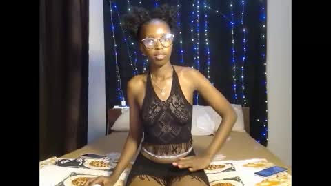 Snapshot of tempting_vibe chatting on September 12, 2:23 am tempting_vibe online show from September 12, 2:23 am