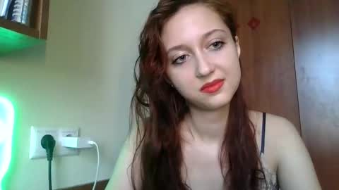 Snapshot of temptingvision chatting on March 6, 10:09 am temptingvision online show from March 6, 10:09 am