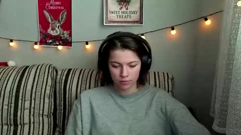 Anny Simpson online show from January 18, 7:37 am