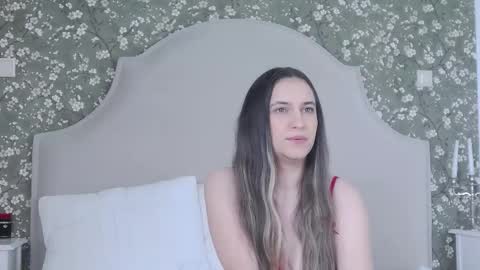 tessaquins online show from February 21, 7:14 pm