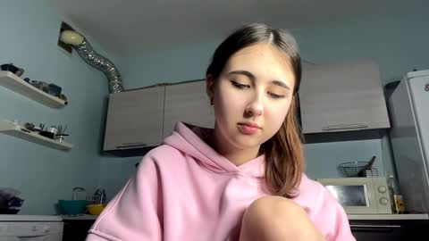 Tess online show from October 16, 8:33 pm