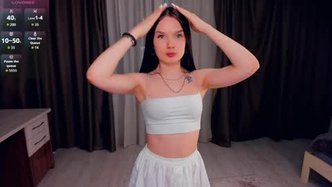 Cindy online show from April 4, 7:02 pm