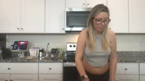 Daphne Summers online show from October 24, 6:48 pm