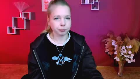 teya_starling online show from March 22, 8:42 am