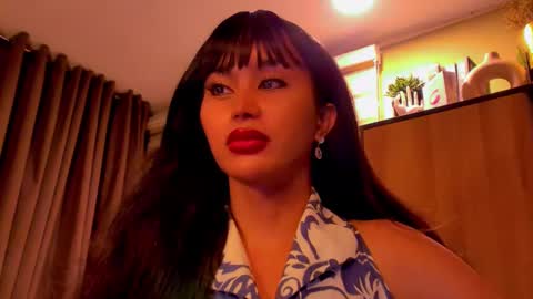 Snapshot of th3r3sa chatting on February 17, 2:06 pm th3r3sa online show from February 17, 2:06 pm