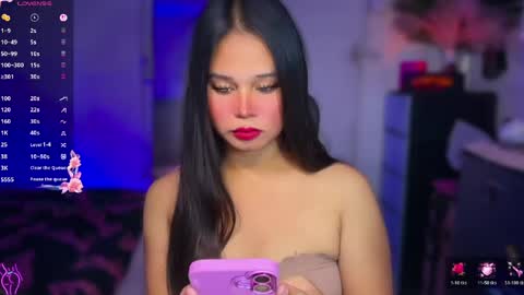 Ms. Thalia online show from April 19, 4:40 pm