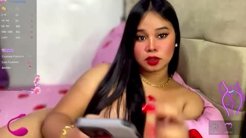 Ms. Thalia online show from December 19, 7:00 am