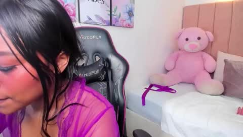 Thalia Nichols online show from February 12, 10:55 pm