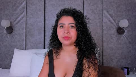 thara webstter online show from April 4, 11:31 am