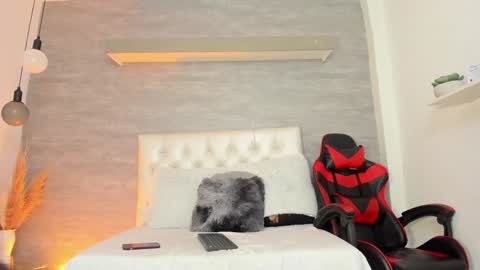 Thara Rouse online show from February 3, 12:14 pm