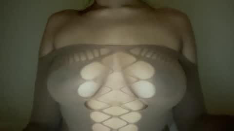 Melanie online show from November 14, 5:07 am