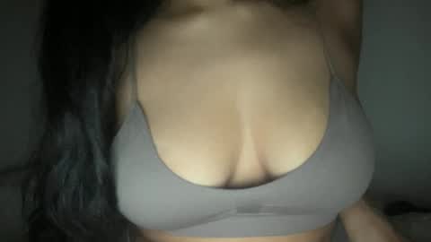 Melanie online show from March 12, 7:11 am