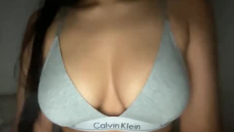 Melanie online show from March 8, 4:49 am