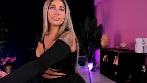 Aisha online show from September 17, 3:48 am