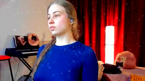 Ally    STREAMING ON TWITCH NOW Check my Twitter for updates online show from December 18, 11:15 am