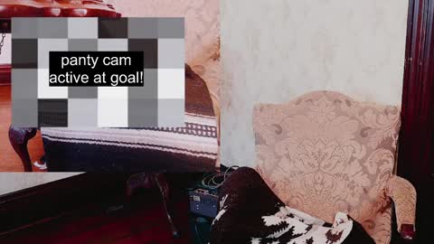 Joan online show from April 6, 7:26 pm