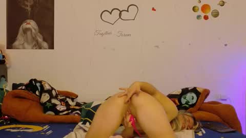 TheFarmergirl online show from December 4, 7:10 am