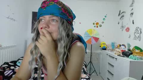 TheFarmergirl online show from October 4, 5:13 am