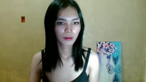 thegirlyouneedxoxo online show from February 21, 8:15 am