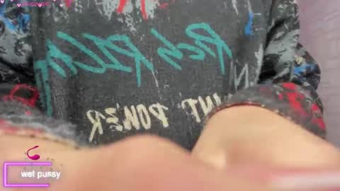 Theia  online show from November 3, 12:31 pm