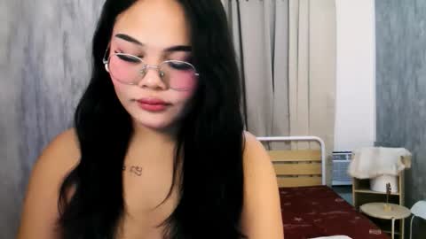 FRANCINE online show from March 24, 4:01 pm