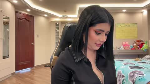 Snapshot of therealcamilabaddie chatting on September 18, 9:02 pm therealcamilabaddie online show from September 18, 9:02 pm