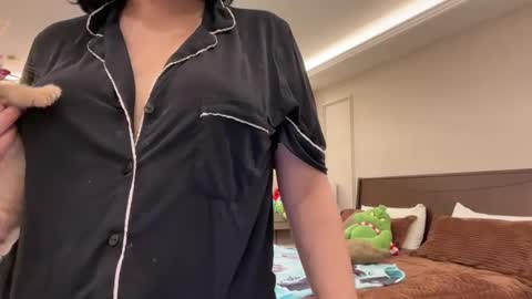 Snapshot of therealcamilabaddie chatting on September 29, 10:26 pm therealcamilabaddie online show from September 29, 10:26 pm