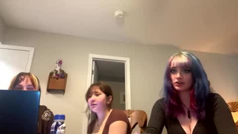 thewildwildwest online show from March 31, 12:43 am