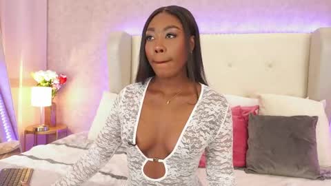 ThianaLopez online show from March 27, 9:37 pm