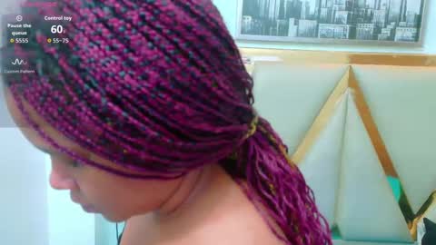 thickeebonyy online show from October 19, 7:49 pm