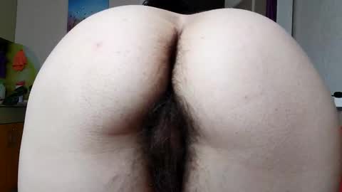 MilkyChoco online show from March 7, 8:45 am