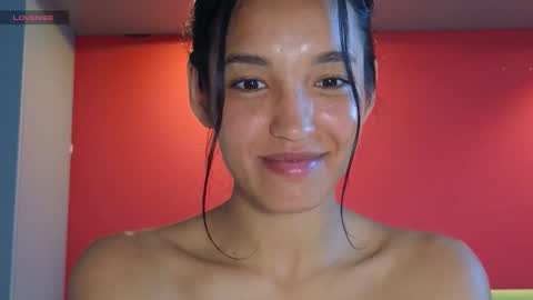 Snapshot of tia_j chatting on September 18, 6:01 am tia_j online show from September 18, 6:01 am