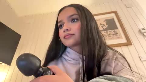 Tiana Le online show from February 14, 12:12 am