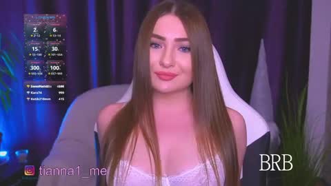 tianna_me online show from April 14, 1:44 pm